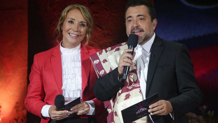 El nuevo rostro de Karen Doggenweiler que estrenó en el Festival del Huaso