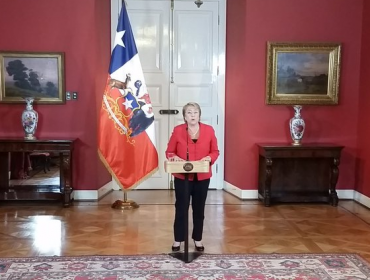 Bachelet informa entrega de bonos para damnificados y asegura que avión ruso aún está en trámite