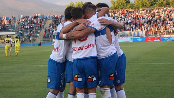 Universidad Católica llevará un parche especial en el torneo chileno