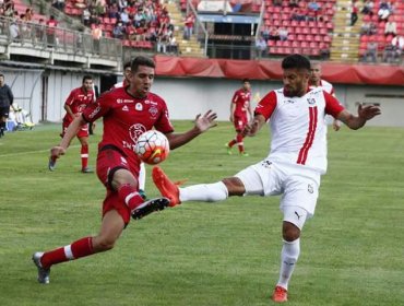 Primera B: Ñublense y Unión San Felipe fueron fuerzas parejas en Chillán