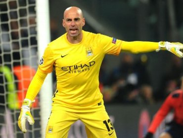 Willy Caballero tras suplencia de Bravo: "Ha sido una semana muy difícil para él"