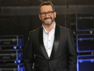 Eduardo Fuentes utiliza curioso método para criar a su pequeña hija