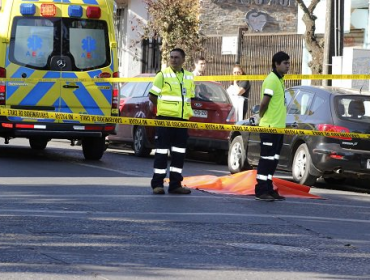 Mujer muere tras ser atropellada por un bus en Los Ángeles