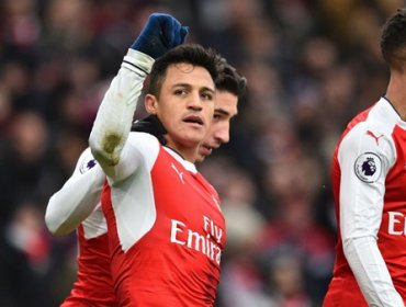 Arsenal volvió al triunfo con dos goles de Alexis