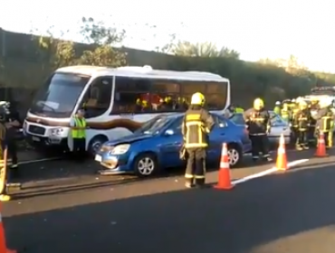 Colisión múltiple deja cuatro lesionados en la Autopista del Sol