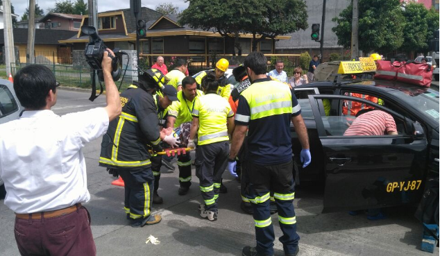 Accidente vehicular deja dos lesionados en Osorno