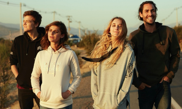 Hija de Farkas se luce en spot publicitario junto a jóvenes talentos de TVN y Mega