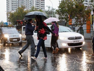 Llueve en forma torrencial en zona cordillerana del centro norte del país