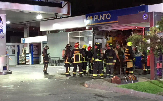 Robo frustrado a cajero automático se registró en un Punto Copec de Providencia