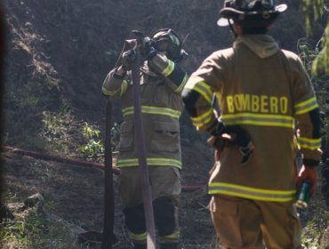 Feroz incendio deja un fallecido y una vivienda destruída en Puerto Montt