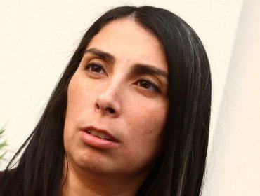 El troleo por Twitter de Karla Rubilar al diputado comunista Hugo Gutiérrez