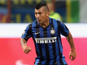 Gary Medel evitó un gol cantado en contra del Inter de Milán