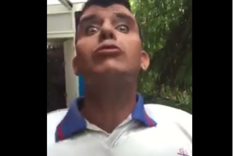 Genial: Kramer arenga a Católica imitando a Gary Medel