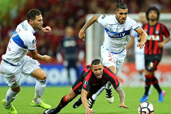 Libertadores: Universidad Católica logra un punto de oro ante el Atlético Paranaense