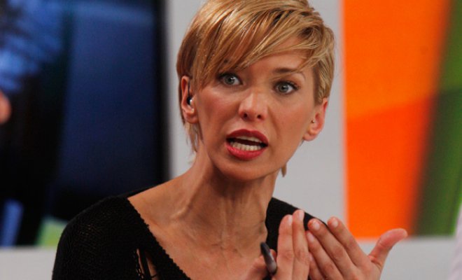 Andrés Caniulef tildó de "patuda" a Claudia Schmitd por cumpleaños de Farkas