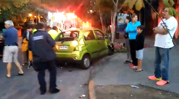 Colisión vehicular dejó una persona lesionada en la comuna de Providencia