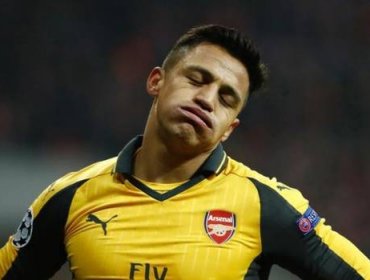 Técnico inglés trata de "cerdo egoísta" a Alexis Sánchez