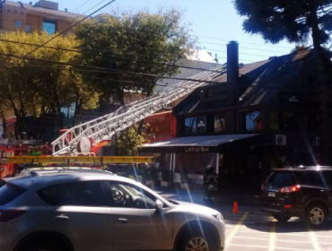 Incendio se registró en restaurant ubicado en el centro de Concepción