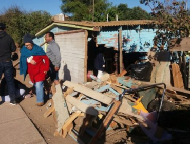 Vehículo se estrella contra una vivienda en La Serena