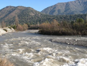 Encuentran cadáver en un canal del Cajón del Maipo