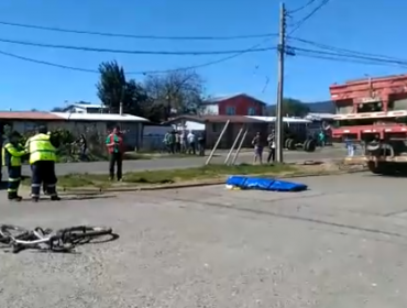 Ciclista muere tras ser arrollado por un camión en Valdivia