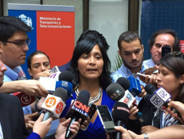 Ministra de Transportes anuncia que se pondrá suma urgencia a proyecto que regula Uber y Cabify
