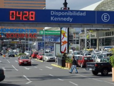 Parque Arauco cambiará nuevamente forma de cobrar estacionamientos