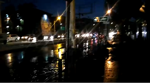 Rotura de matriz tiene a 35 familias sin agua potable en la comuna de San Miguel