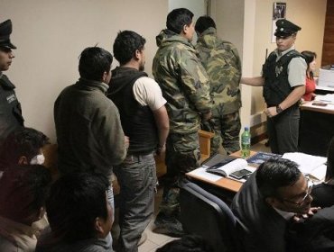 Juzgado determina 120 días de prisión preventiva para los 9 bolivianos detenidos