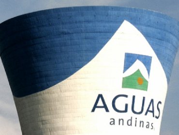 Aguas Cordilleras en estado de alerta tras derrame de petróleo en río Mapocho