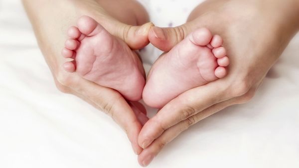 Plan para mitigar el dolor: Qué hacer cuándo se sabe que un bebé recién nacido va a morir