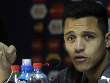 Alexis Sánchez es sorprendido por Carabineros manejando a 150 Kms x hora