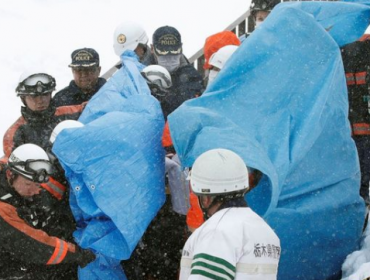 Ocho jóvenes muertos y diversos heridos deja una avalancha en Japón