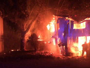 Ataque incendiario destruye por completo empresa constructora en Temuco