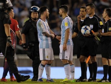 Árbitro del Argentina-Chile aseguró no escuchar insulto alguno de Messi