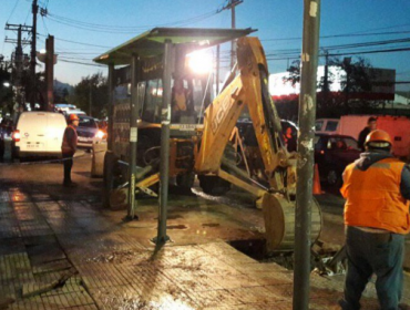 Rotura de matriz obliga el cierre de la estación de metro El Parrón