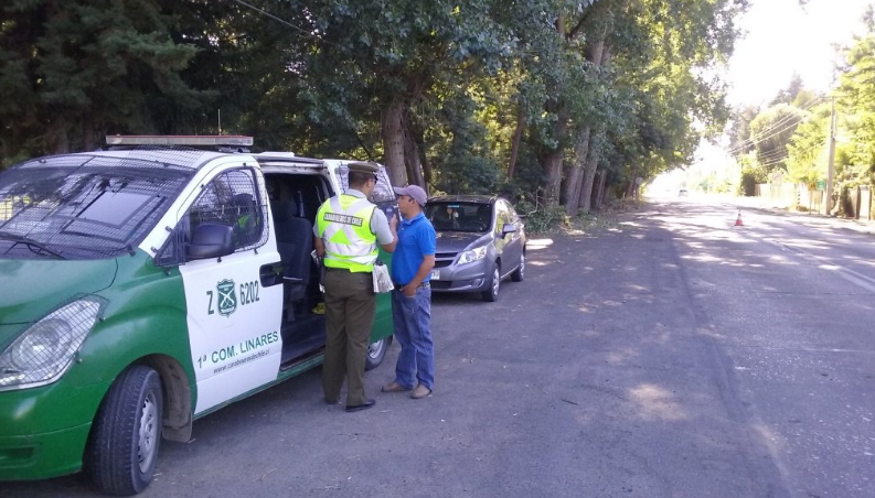 Un muerto deja volcamiento de camioneta en ruta Parral Cauquenes