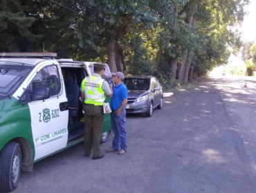 Un muerto deja volcamiento de camioneta en ruta Parral Cauquenes