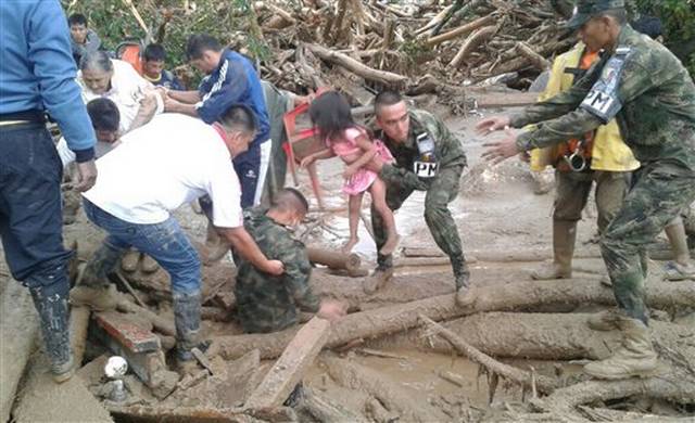 Más de 250 víctimas fatales dejan inundaciones en Colombia