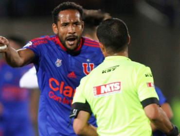 Jean Beausejour no estará ante Corinthians y es duda de cara al superclásico