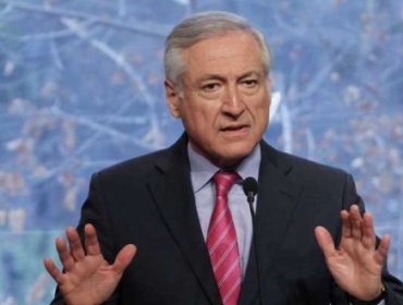 Canciller asegura que embajador chileno en Venezuela no tiene fecha de retorno