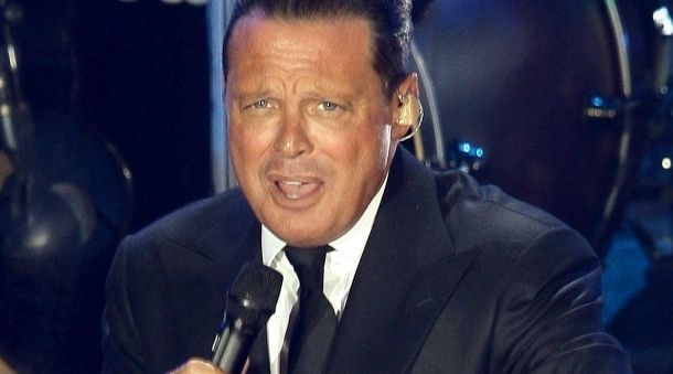 Desalojan la casa de Luis Miguel por mantener una millonaria deuda