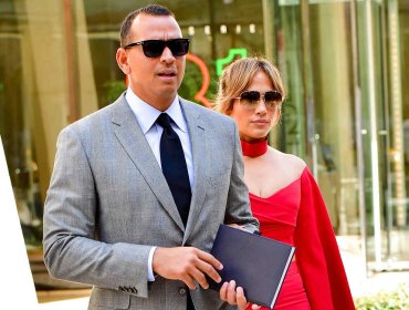 El espectacular look de Jennifer Lopez en una comida de negocios