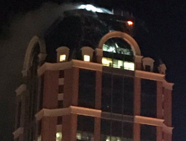 Se registra nuevo rebrote de incendio en torre Coraceros de Viña del Mar