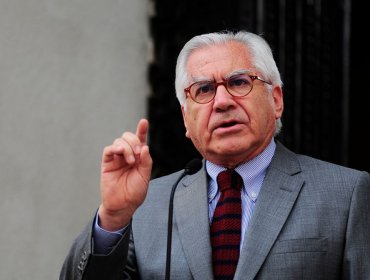 Ministro Mario Fernández: “Me inclinaría por el Frente Amplio. Jamás votaría por la derecha”