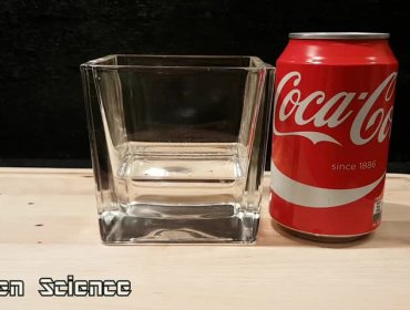 Experimento simula qué sucede cuando la Coca-Cola se mezcla con el ácido del estómago