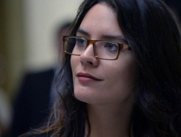 La divertida celebración de Camila Vallejo tras admisibilidad de proyecto 40 Horas
