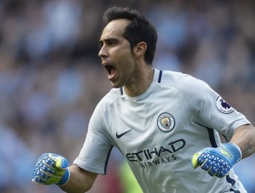 Claudio Bravo vuelve a la titularidad en la Premier League ante el Hull City