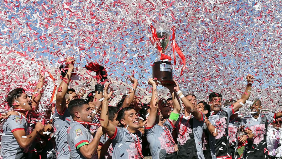 Primera B: Curicó Unido es el flamante campeón tras igualar ante Copiapó