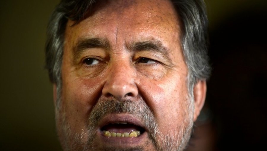 ¿ Voltereta de Alejandro Guillier ?: Radicales dicen que con o sin primarias será candidato